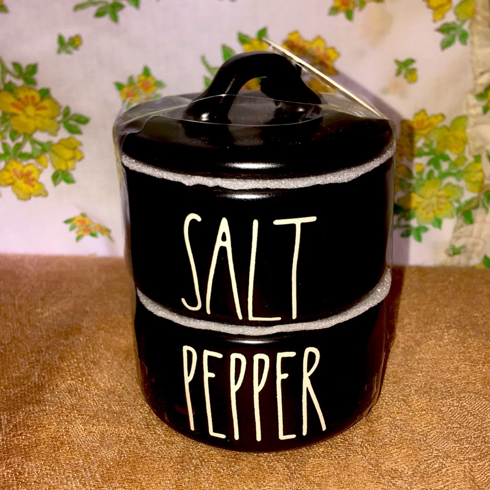 Rae Dunn salt and pepper